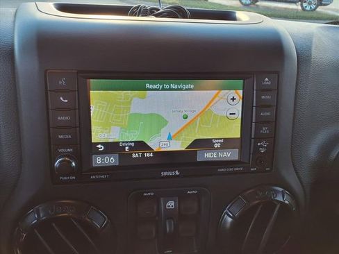 Used 2018 Jeep Wrangler Unlimited Rubicon AWD/4WD image 20