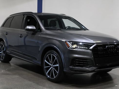 Used 2023 Audi Q7 3.0T Premium Plus w/ Premium Plus Package AWD/4WD image 4