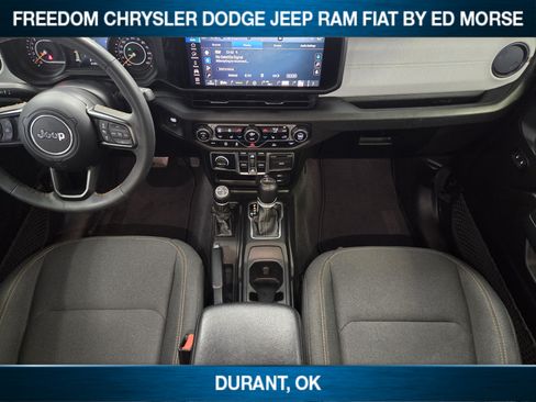 Used 2024 Jeep Gladiator Sport AWD/4WD image 19