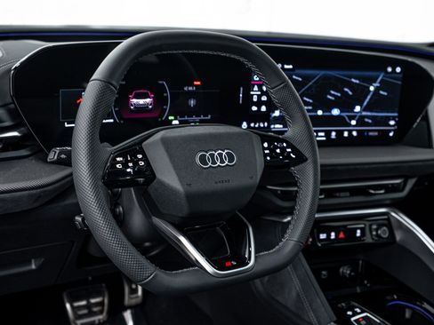 New 2025 Audi SQ5 Premium Plus image 9