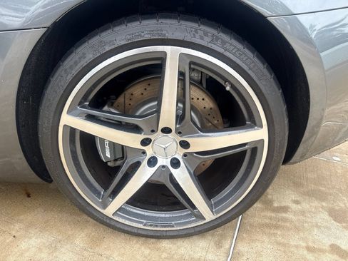 Used 2018 Mercedes-Benz AMG GT Roadster image 10