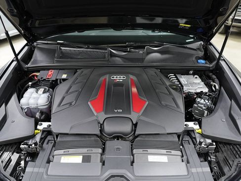 Used 2025 Audi RS Q8 performance AWD/4WD image 28