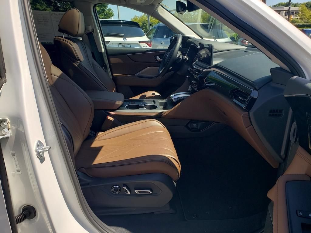 Certified 2026 Acura MDX w/ Advance Package AWD/4WD image 23