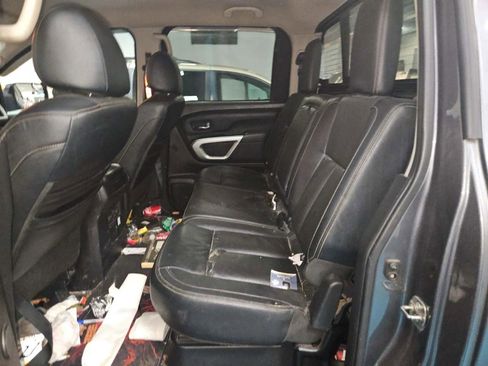Used 2018 Nissan Titan SL image 9