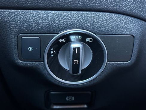 Used 2018 Mercedes-Benz CLA 250 image 42