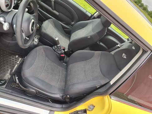 Used 2003 MINI Cooper Hardtop FWD image 5