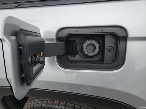 New 2026 Jeep Grand Cherokee Altitude AWD/4WD image 39