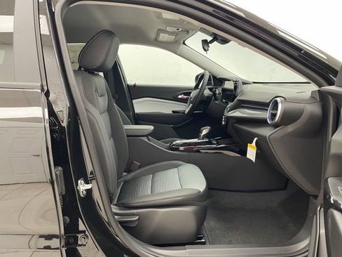 New 2026 Chevrolet Trax LT FWD image 13