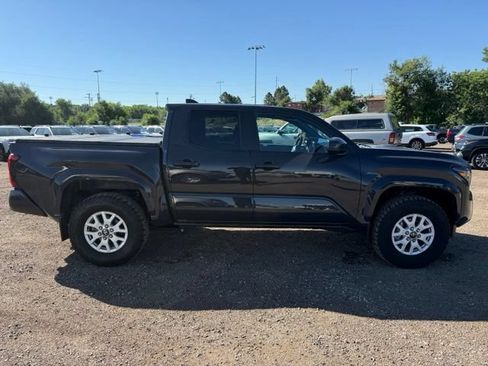 Used 2024 Toyota Tacoma SR5 AWD/4WD image 6