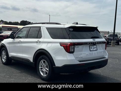 New 2026 Ford Explorer Active RWD image 5