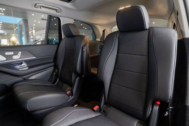 Certified 2026 Mercedes-Benz GLS 450 4MATIC image 30