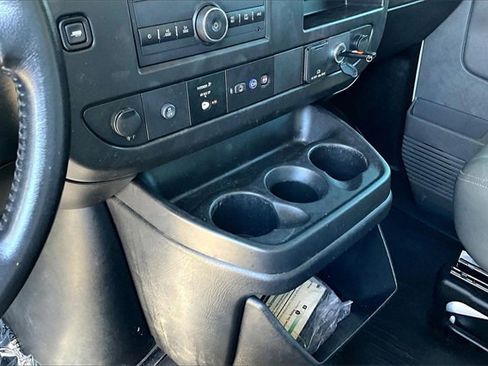 Used 2022 Chevrolet Express 3500 Extended w/ Driver Convenience Package image 15