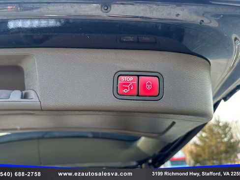 Used 2018 Mercedes-Benz GLS 450 4MATIC w/ Premium Package image 13