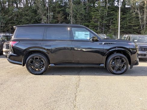 New 2026 INFINITI QX80 SPORT w/ Sport Exterior Package image 4