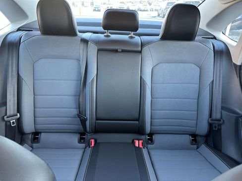 Used 2025 Volkswagen Jetta SE image 37