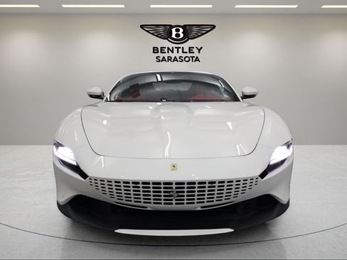 Used 2023 Ferrari Roma RWD image 2