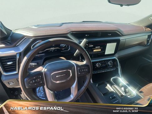 Used 2024 GMC Sierra 2500 Denali w/ Denali Reserve Package image 15