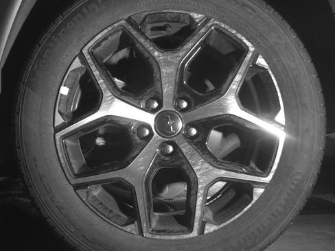 Used 2025 Jeep Compass Limited image 14