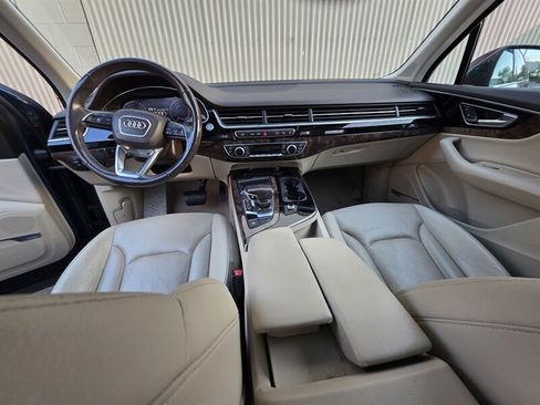 Used 2018 Audi Q7 3.0T Premium Plus w/ Premium Plus Package AWD/4WD image 10