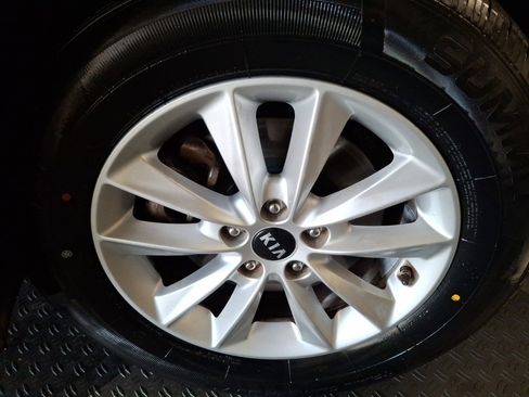 Used 2019 Kia Sorento LX w/ Option Group 020 image 3