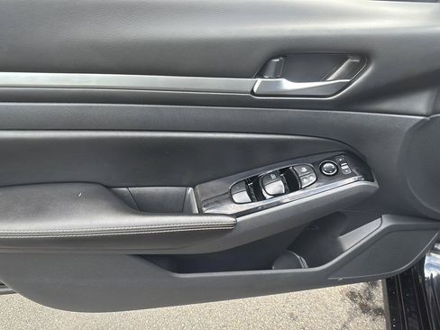 Used 2023 Nissan Altima 2.5 SV FWD image 28