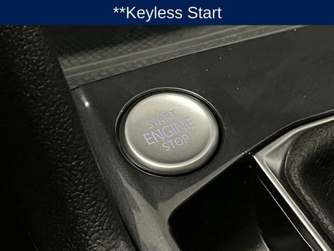 Certified 2024 Volkswagen Tiguan SE image 16