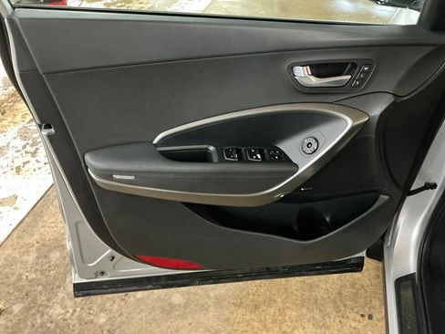 Used 2018 Hyundai Santa Fe Sport w/ Cargo Package image 11