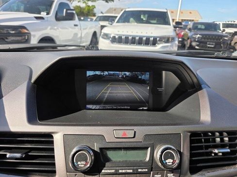 Used 2017 Honda Odyssey SE image 13