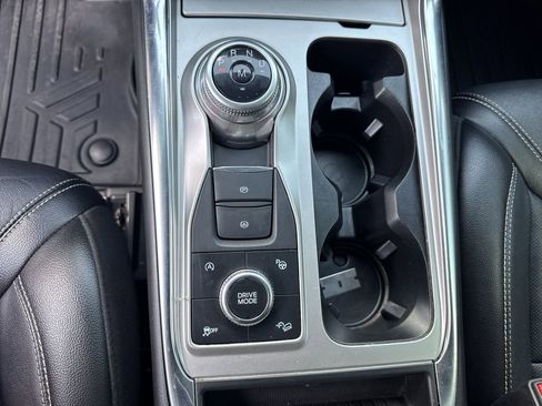 Used 2020 Ford Explorer ST image 33