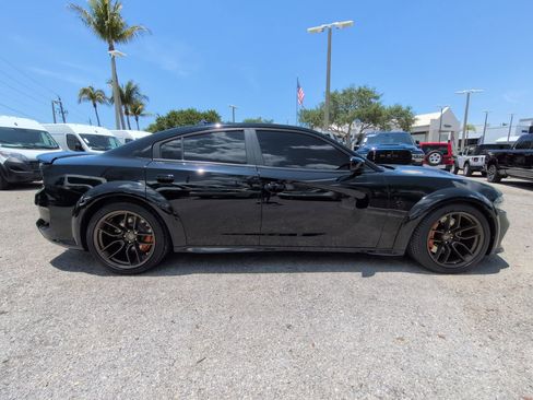Used 2020 Dodge Charger SRT Hellcat w/ Harman/Kardon Audio Group RWD image 4