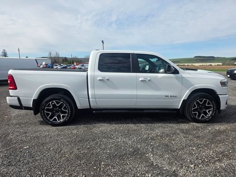 Used 2025 RAM 1500 Laramie AWD/4WD image 12