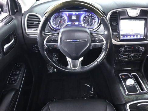 Used 2016 Chrysler 300 C RWD image 32