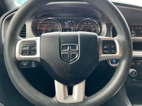 Used 2012 Dodge Charger SE RWD image 13