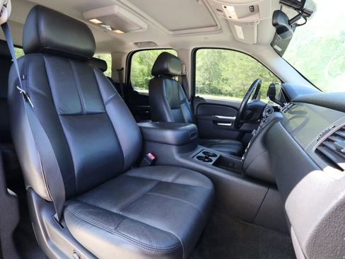 Used 2010 Chevrolet Tahoe LT w/ Luxury Package image 21