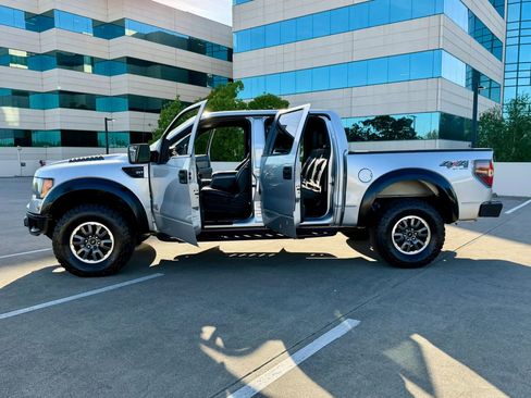 Used 2011 Ford F150 Raptor w/ Raptor Luxury Pkg image 47