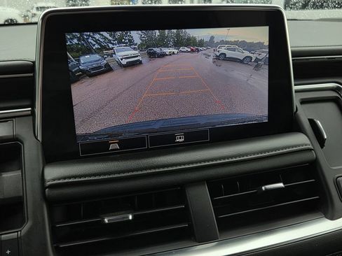 Used 2021 Chevrolet Tahoe Z71 AWD/4WD image 13