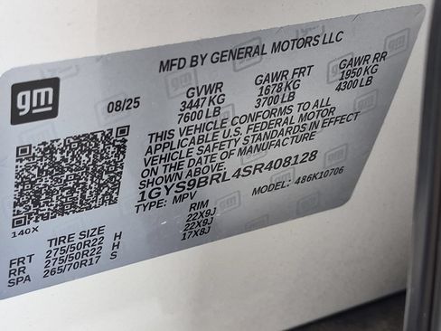 Used 2025 Cadillac Escalade Premium Luxury AWD/4WD image 38