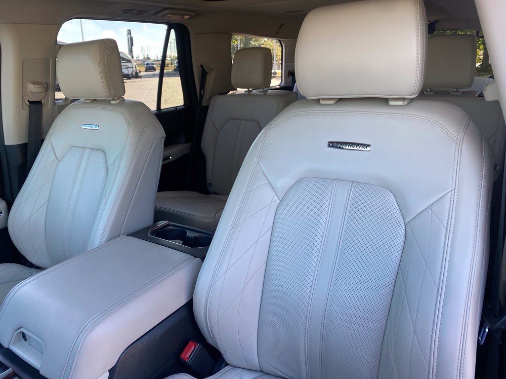 Used 2021 Ford Expedition Platinum AWD/4WD image 11