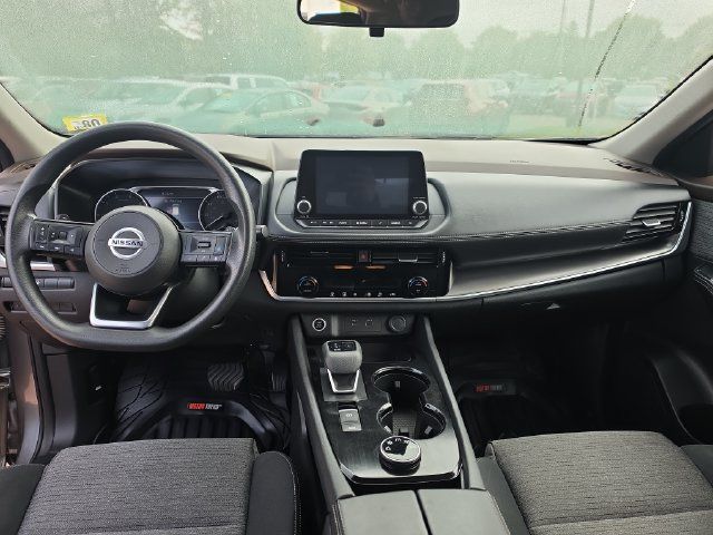 Used 2021 Nissan Rogue SV AWD/4WD image 12