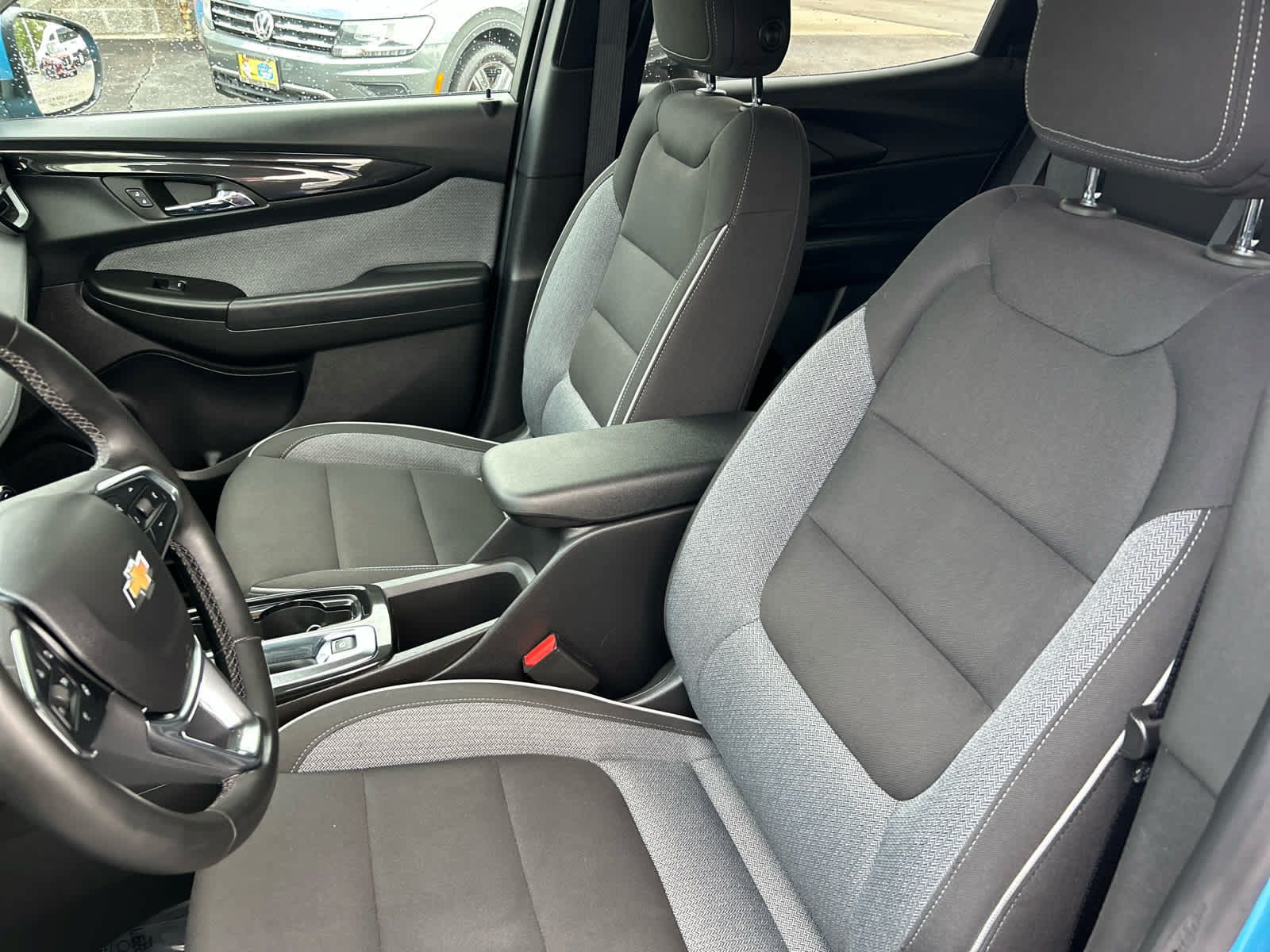 Used 2025 Chevrolet TrailBlazer LT w/ Convenience Package AWD/4WD image 12