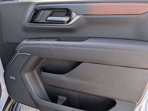 New 2026 GMC Yukon Denali w/ Advanced Technology Package AWD/4WD image 37