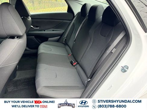 New 2026 Hyundai Elantra SE image 19