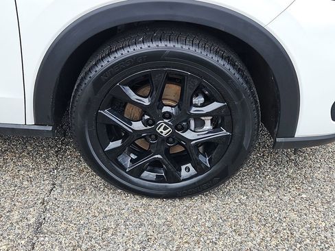 Certified 2024 Honda HR-V Sport image 10