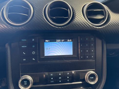 Used 2020 Ford Mustang Coupe w/ Black Accent Package image 21