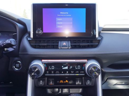 Certified 2025 Toyota RAV4 XLE w/ Convenience Package FWD image 19