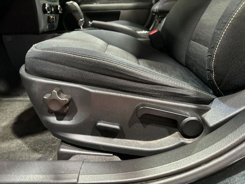 Used 2010 Ford Fusion SE image 25