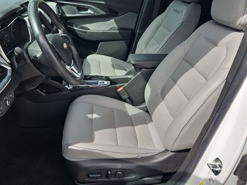 Used 2021 Chevrolet TrailBlazer LT w/ Premium Seating Package FWD image 23