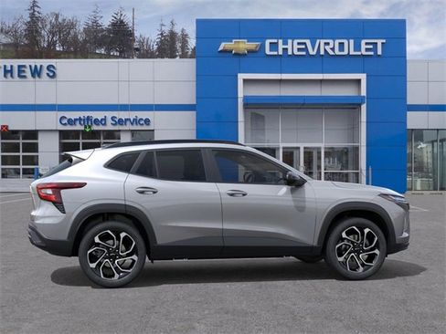 New 2026 Chevrolet Trax RS image 5