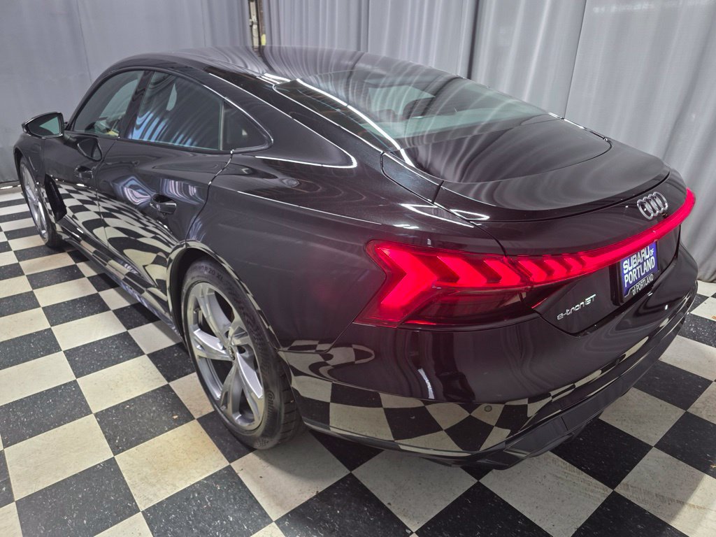 Used 2022 Audi e-tron GT Premium Plus AWD/4WD image 6
