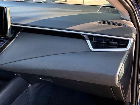 Used 2023 Toyota Corolla LE image 19